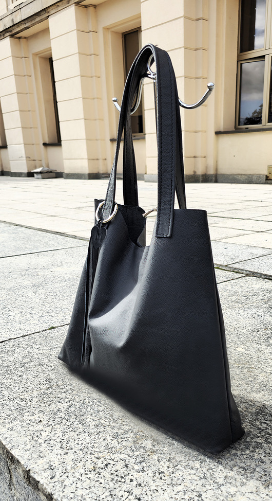 Czarna torebka ze skóry