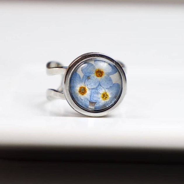 Pierścionek z kwiatami Niezapominajki