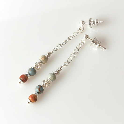 Kolczyki srebrne pastelowe jaspisy na łańcuszku