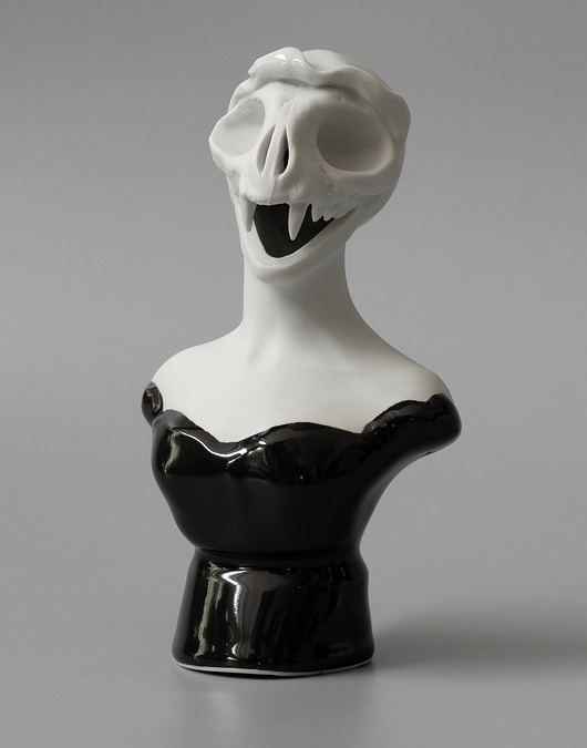 Dama Ghul porcelanowa figurka