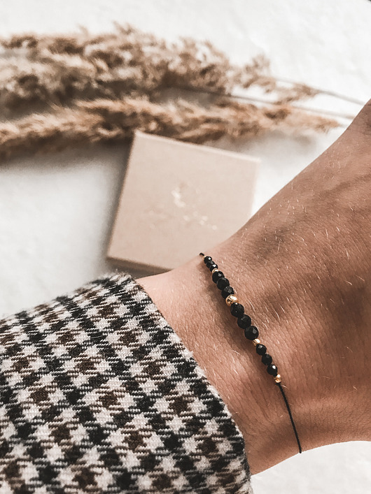 Bransoletka Moon z czarnego turmalinu na nici