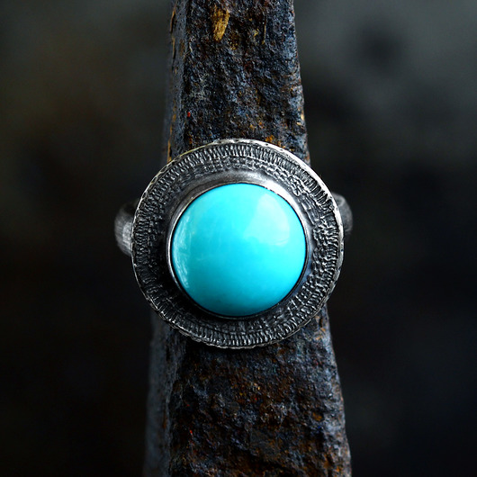 Srebrny pierścionek tribal z naturalnym kamieniem, turkus