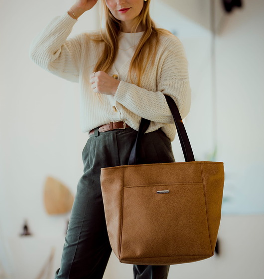 Torba Shopper z tłoczonego nubuku tapicerskiego w kolorze rudego brązu