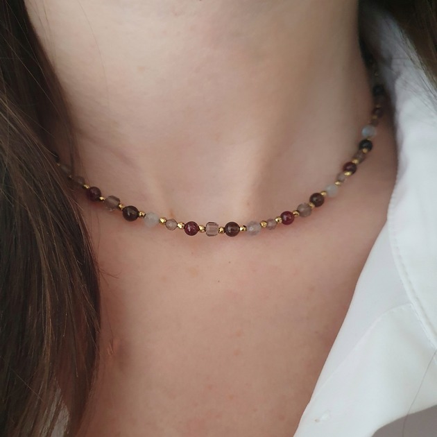 Naszyjnik z granatem i kwarcem