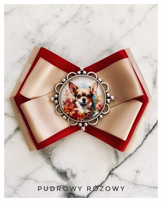Brosze z Pieskiem rasy Chihuahua Nowość