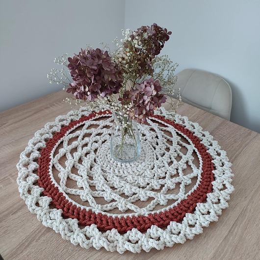Serweta szydełkowa ze sznurka 60cm