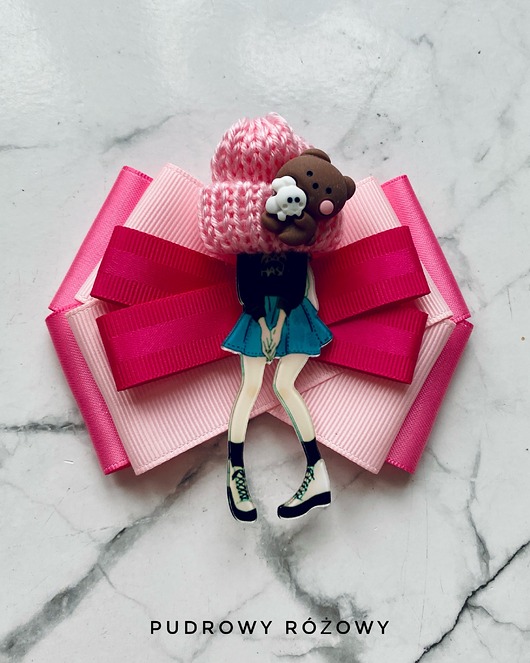 Unikatowa Broszka z Lalką NOWOŚĆ