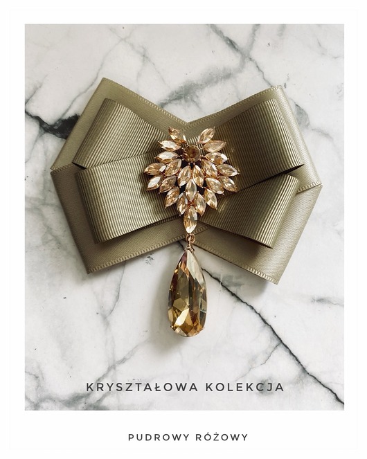Kryształowa Kolekcja Brosza z kryształami