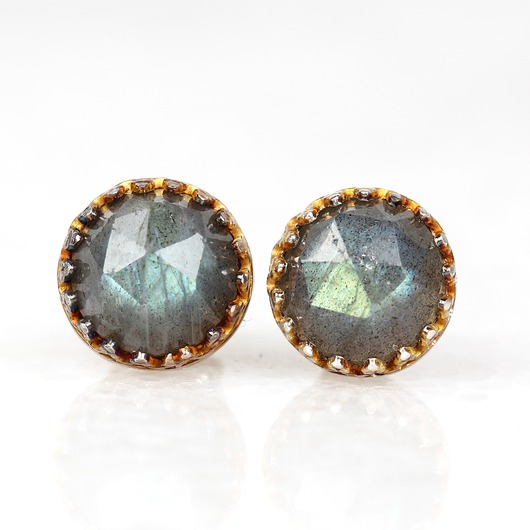 Kolczyki sztyfty Mignon z labradorytem w oksydzie złoto-tęczowej