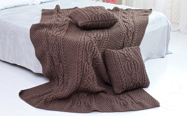 Wełniany koc z dzianiny 150x220cm. Wykonany ręcznie