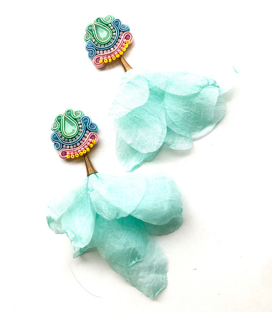 Sutaszowe kolczyki ROVERETO mint