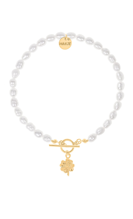 Bransoletka z pereł z pozłacaną koniczynką
