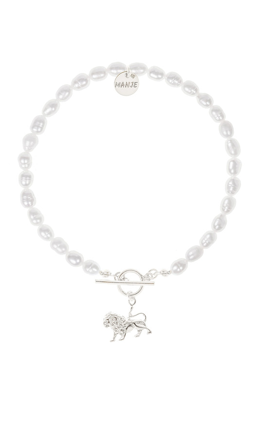 Bransoletka z pereł ze srebrnym znakiem zodiaku Lew