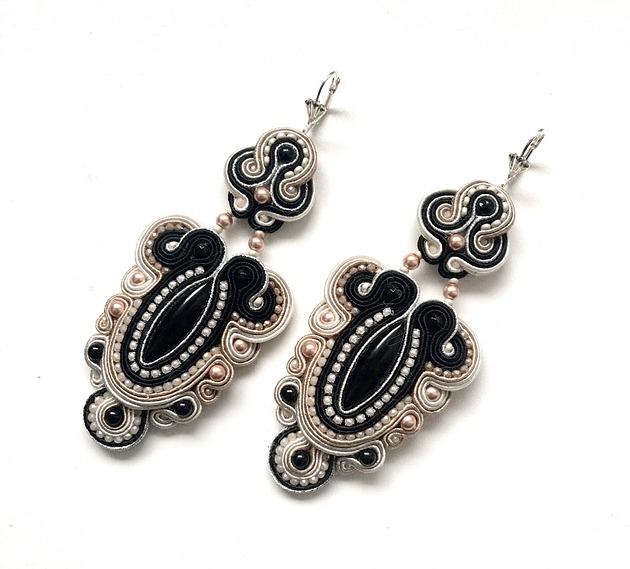 Sutaszowe kolczyki CHIC BLACK