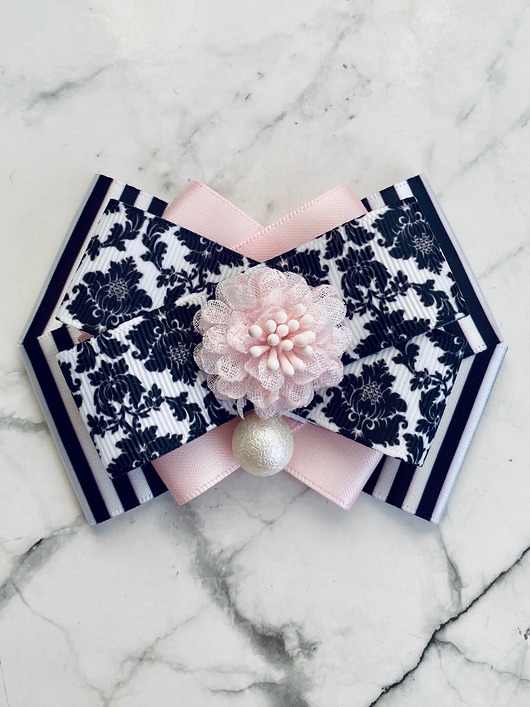 Brosza z różowym kwiatkiem i perłą NEW