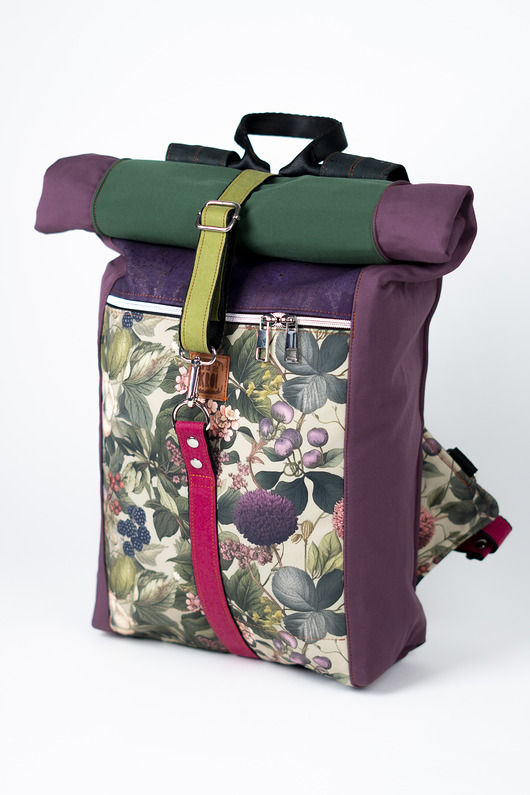 Damski plecak w kwiaty do pracy nieprzemakalny softshell TAJEMNICZY OGRÓD