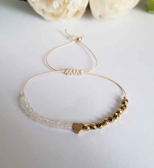 Delikatna bransoletka z sercem