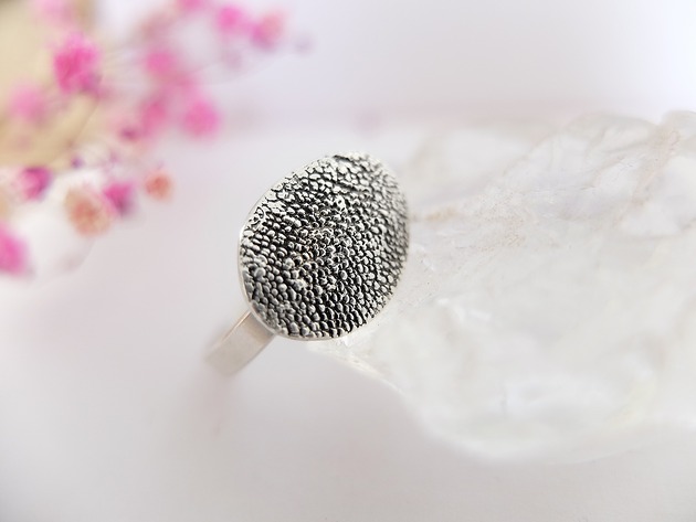 Pierścionek z odciskiem łapki/noska