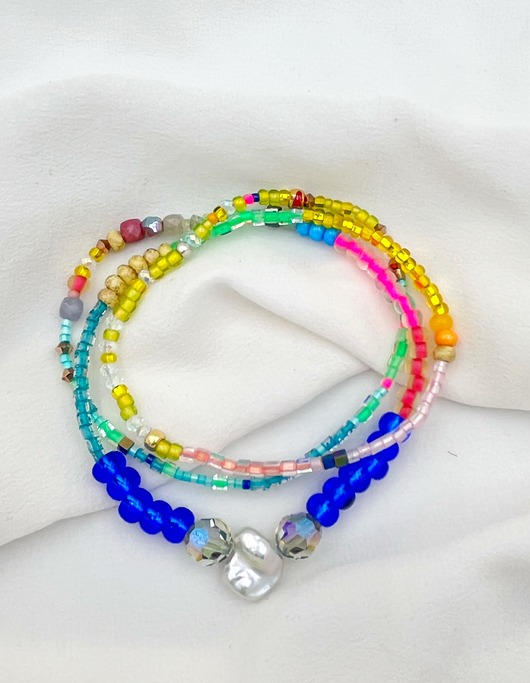 Bransoletka na gumce perła i Swarovski