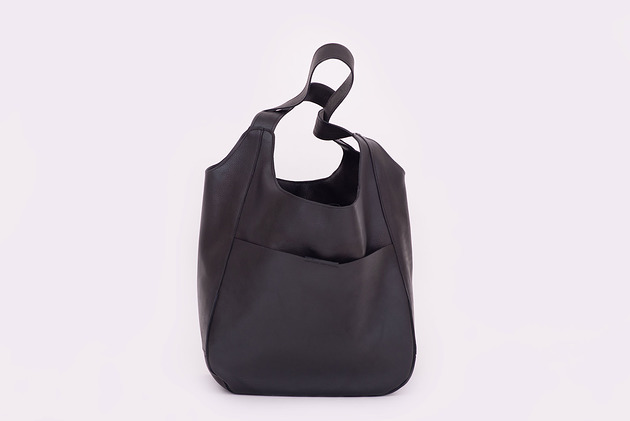 Hobo Czarna minimalistyczna miękka skórzana torba