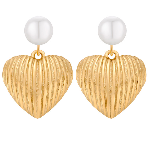 Złote kolczyki perły z sercami