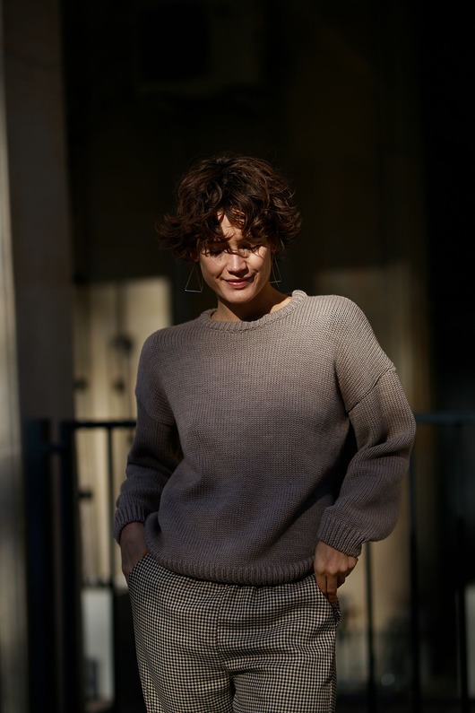 Wełniany merino CAPPUCCINO sweter z okrągłym dekoltem oversize