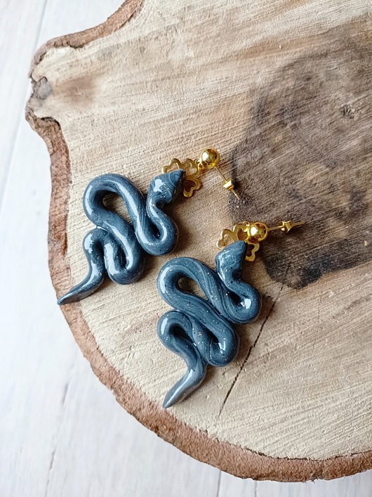 Długie ręcznie lepione kolczyki WĘŻE z gliny polimerowej