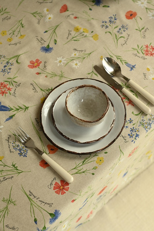 Obrus w polne kwiaty