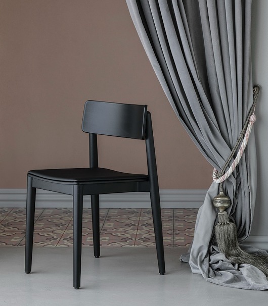 Czarne krzesło tapicerowane DANTE