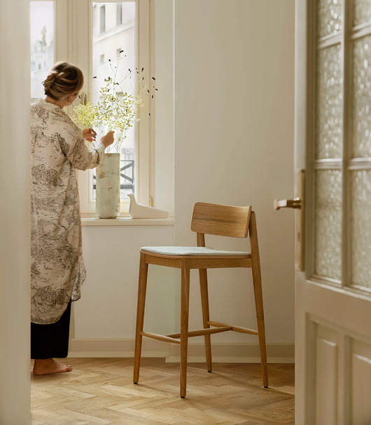 Dębowe krzesło barowe DANTE