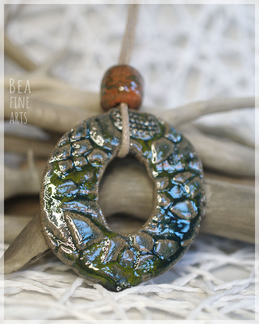 Rustykalny beżowy dwustronny wisior ceramiczny #3