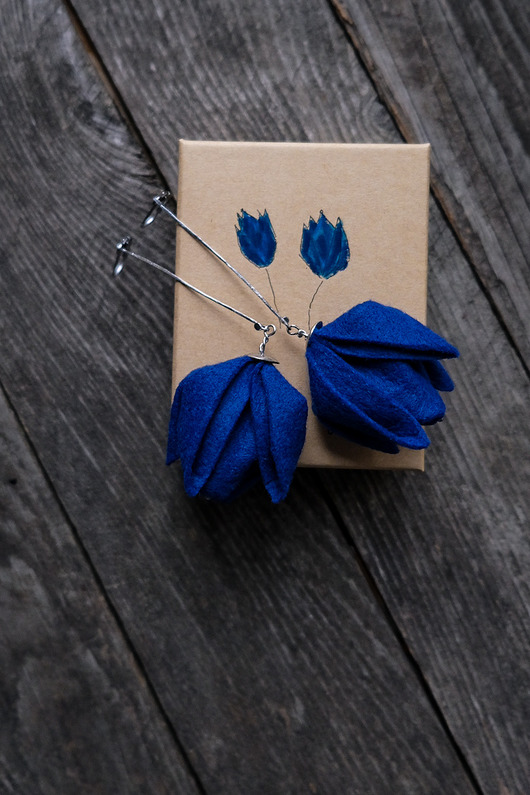 Kobaltowe TULIPANY - eleganckie kolczyki premium