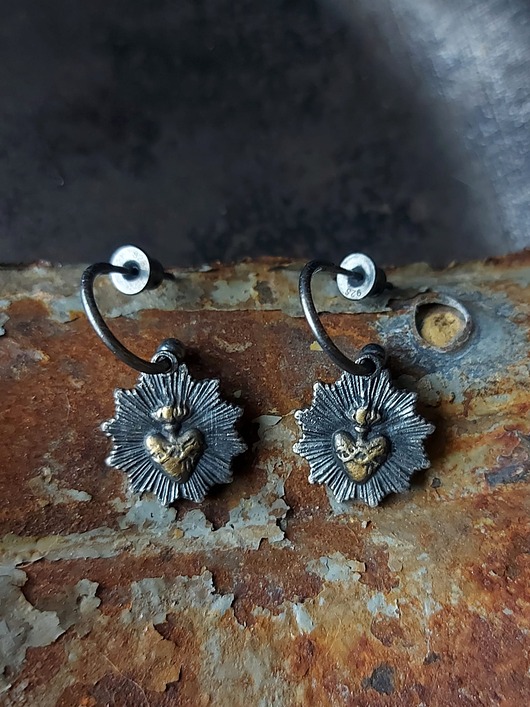 Srebrne kolczyki /Wiszące sercem z płomieniem