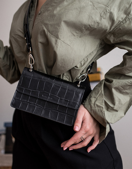 Pelee - mała czarna torebka