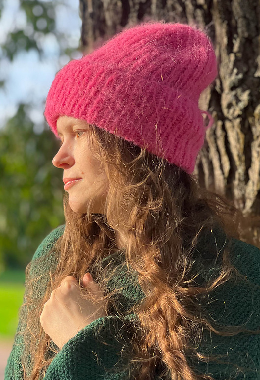 Wiosenna czapka Dimma z alpaki i merynosa różowa