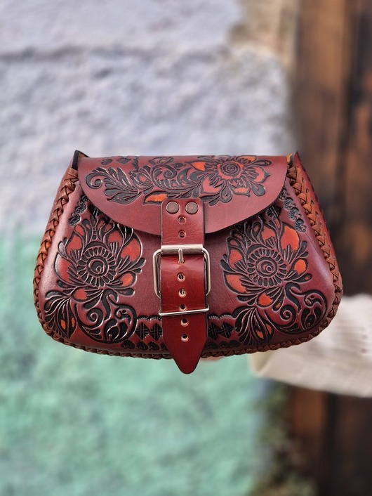 Torebka skórzana Folklora brązowa kwiaty ręcznie robiona