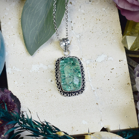 Miedziany posrebrzany wisiorek z kwarcem Snake Skin