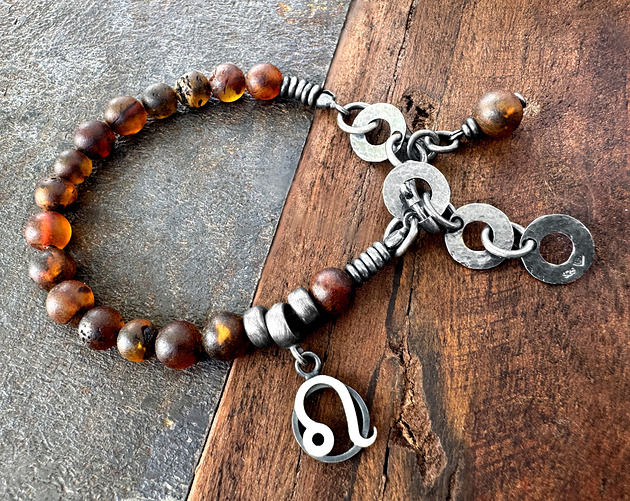 Bransoletka ZODIAK z bursztynem - LEW