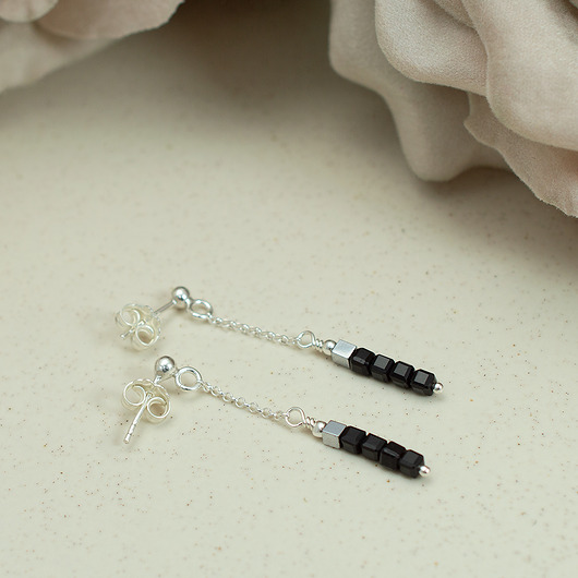 Czarny turmalin i srebro 925 - długie klasyczne kolczyki