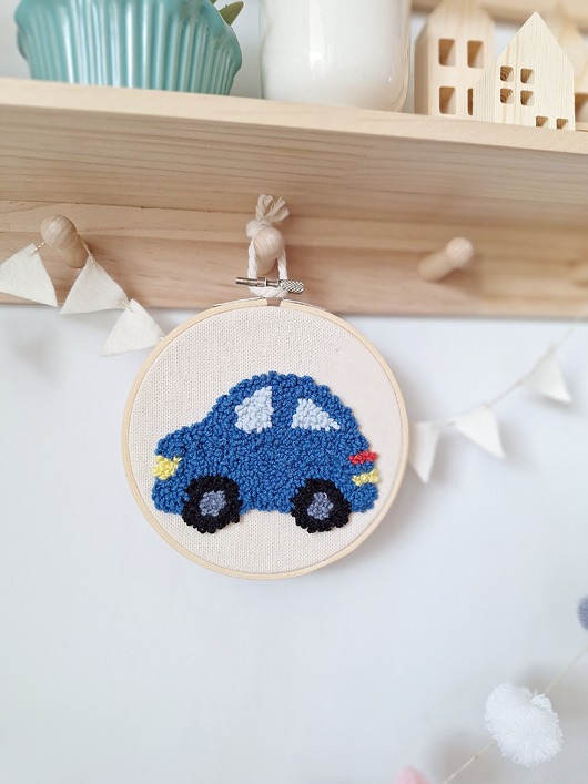 Auto w stylu boho do pokoju chłopca
