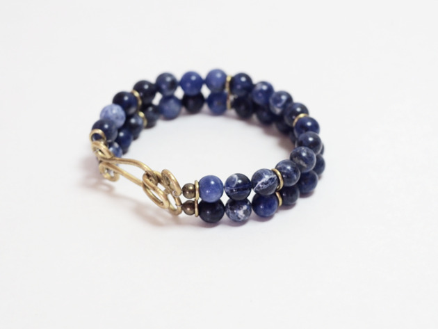 SODALIT z ręcznie kutym zapięciem