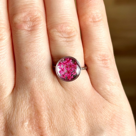 Pierścionek z kwiatami