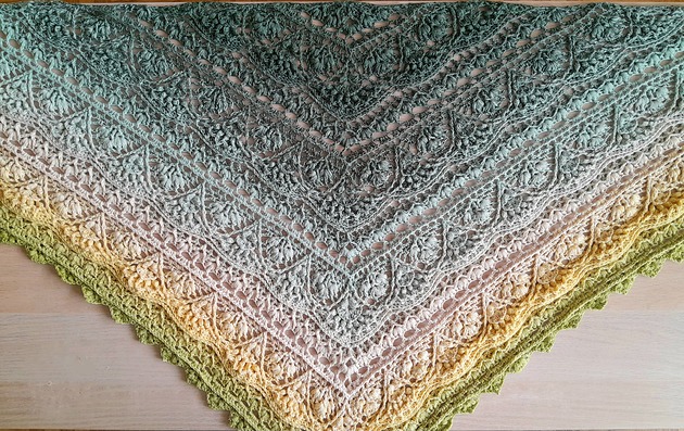 Zielona bawełniana chusta handmade