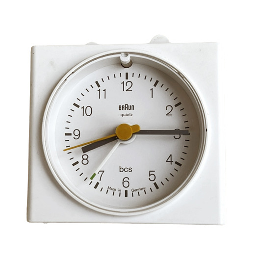 Biały budzik Braun, proj. Dietrich Lubs, Niemcy 1992.