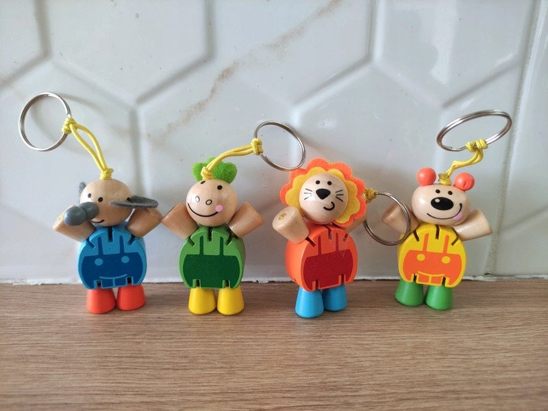 Breloczki Drewniane Zwierzątka Elastyczne Small Foot 4 Sztuki