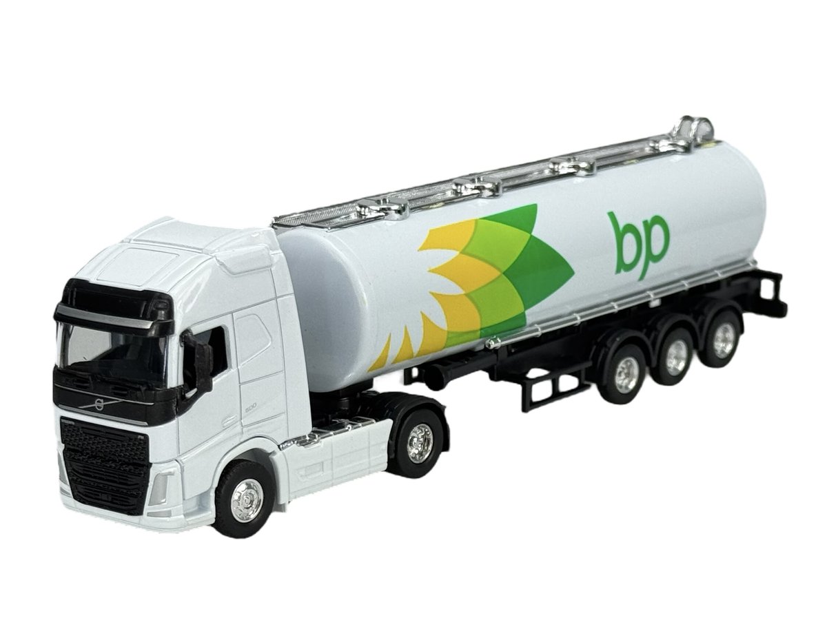 WELLY VOLVO FH + CYSTERNA BP BIAŁY 1:64 SAMOCHÓD NOWY METALOWY MODEL