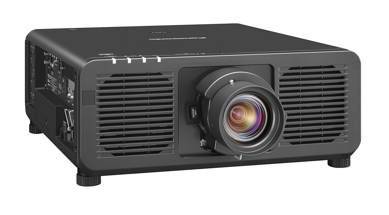 Panasonic PT-REQ10BEJ