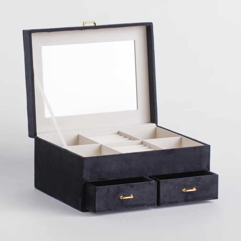 Czarna szkatułka na biżuterię z szufladkami Home & You home&you aksamit