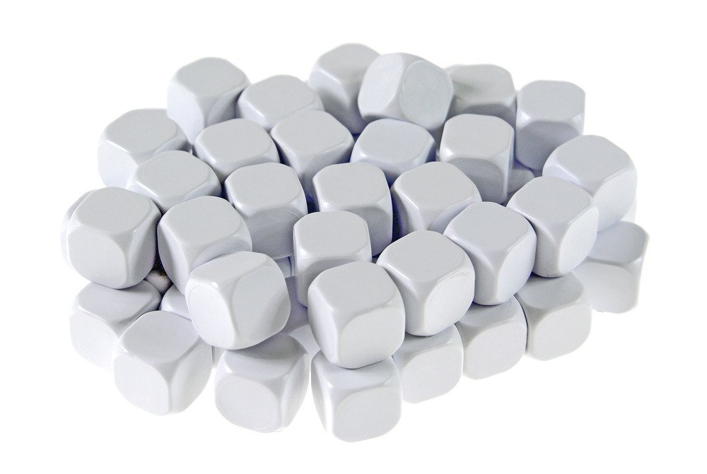 Kostka do gry ekstra Gładka - biała Plastic Polska - gra