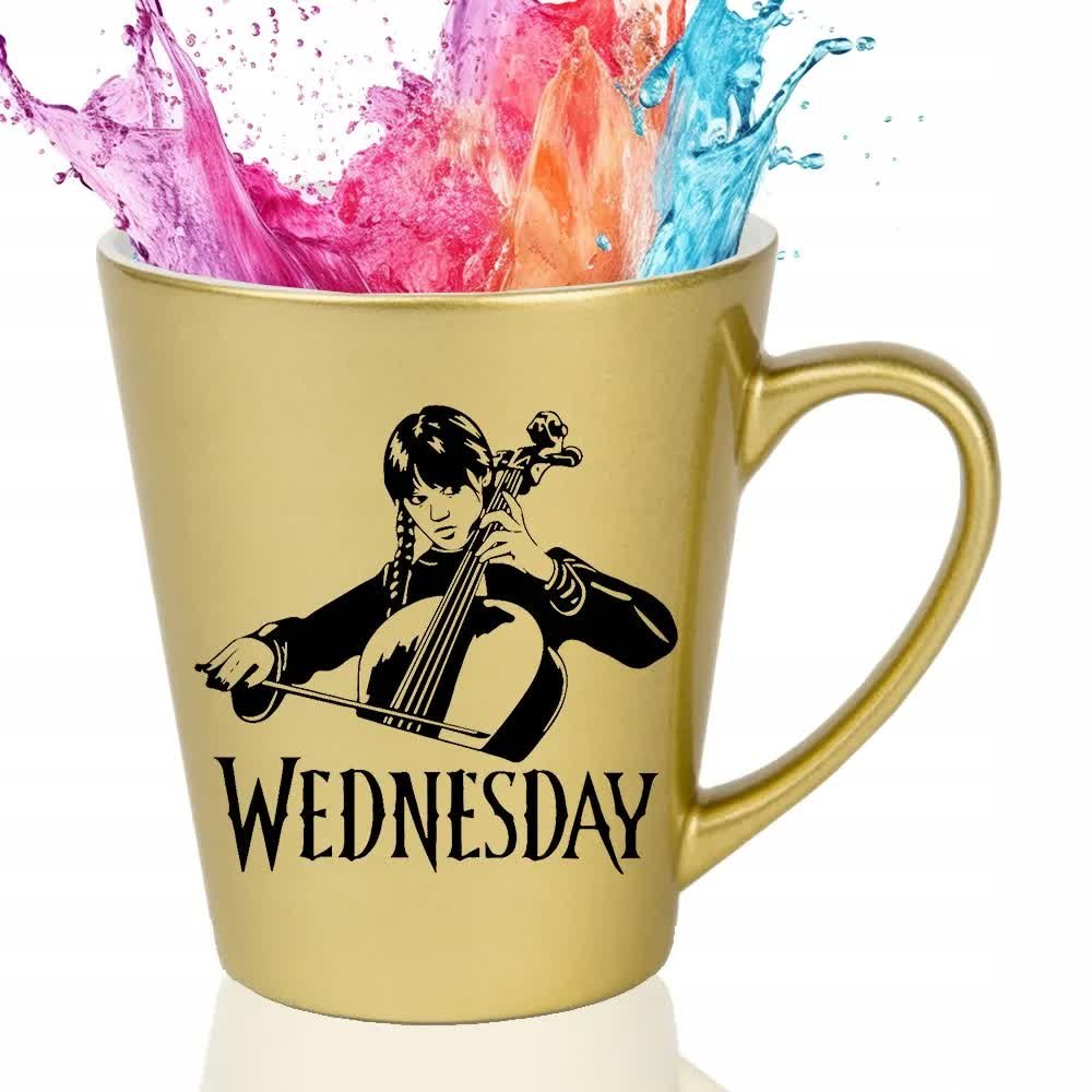 KUBEK LATTE ZŁOTY Z Nadrukiem Prezent Urodziny Dla Fana WEDNESDAY Wzory